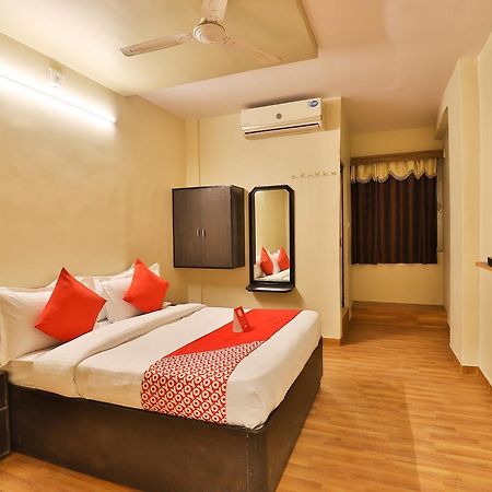 Oyo 11427 Hotel Kalyan أحمد أباد المظهر الخارجي الصورة