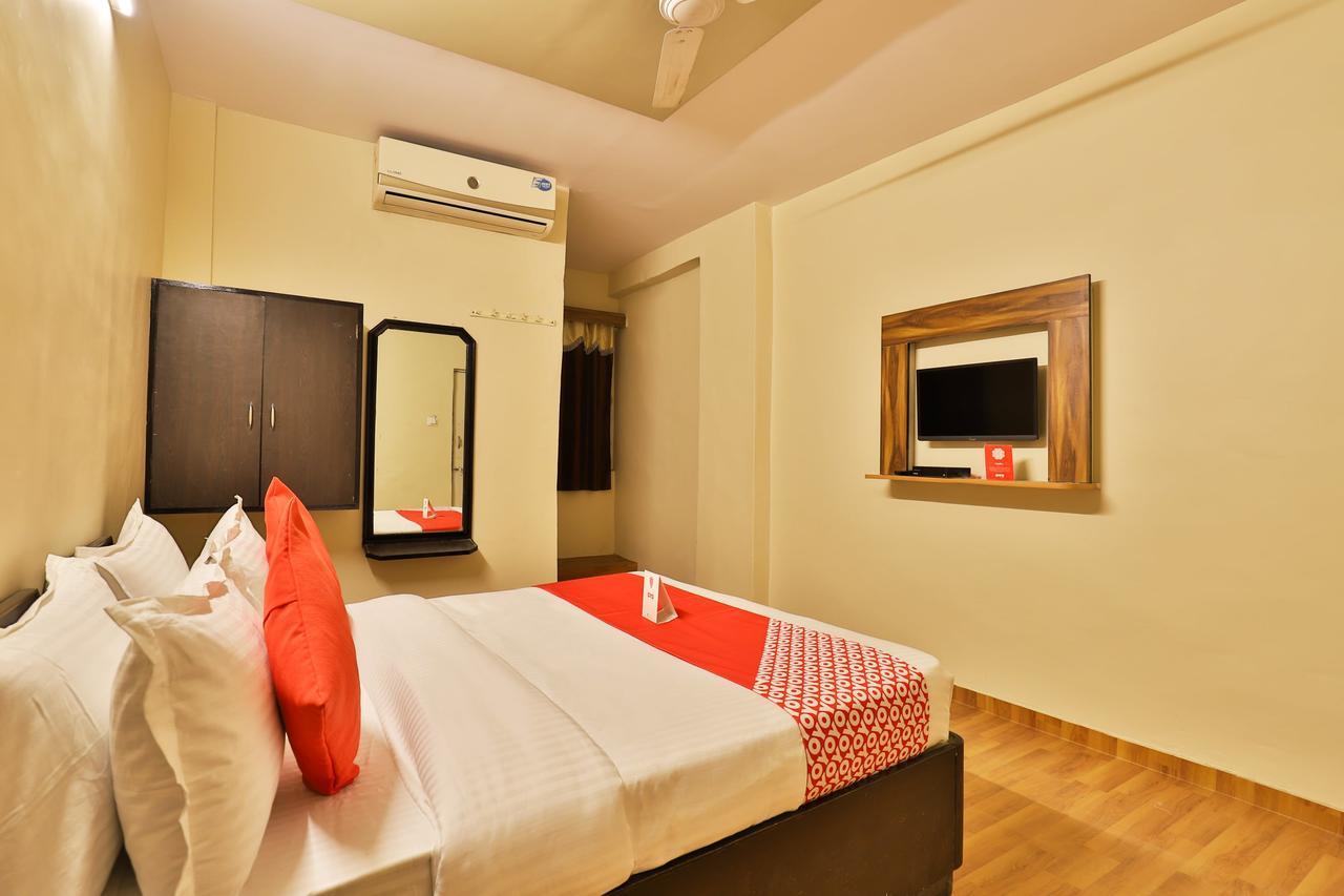 Oyo 11427 Hotel Kalyan أحمد أباد المظهر الخارجي الصورة