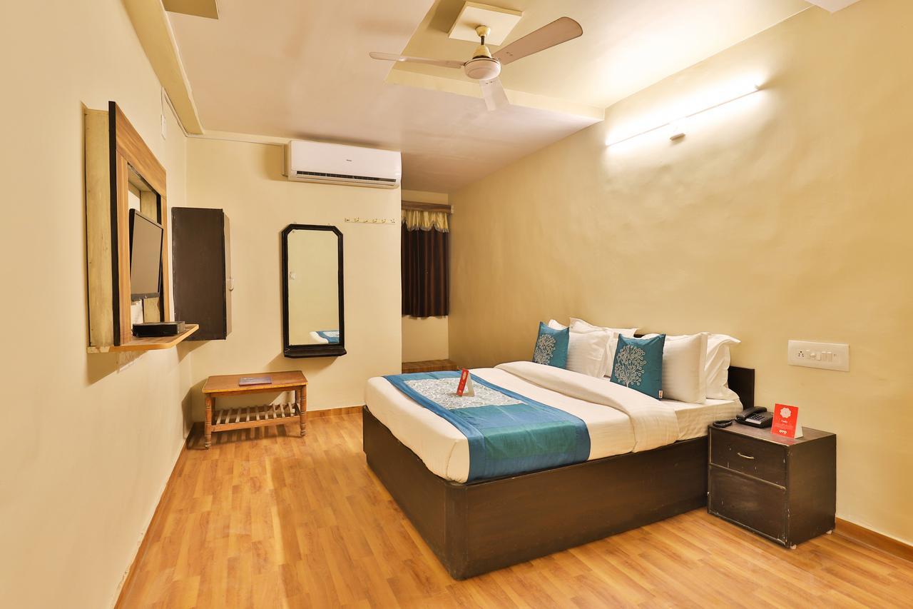 Oyo 11427 Hotel Kalyan أحمد أباد المظهر الخارجي الصورة