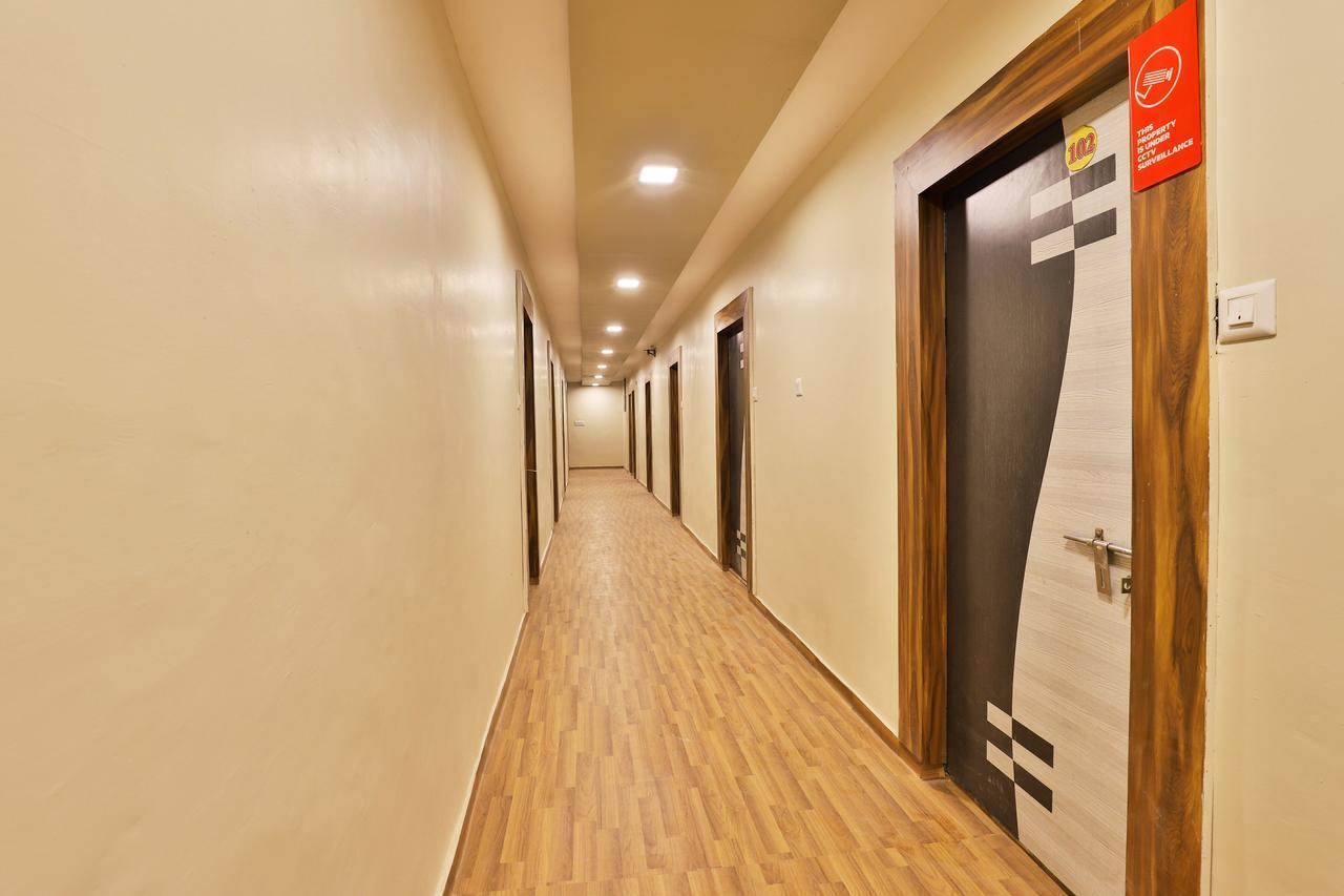 Oyo 11427 Hotel Kalyan أحمد أباد المظهر الخارجي الصورة