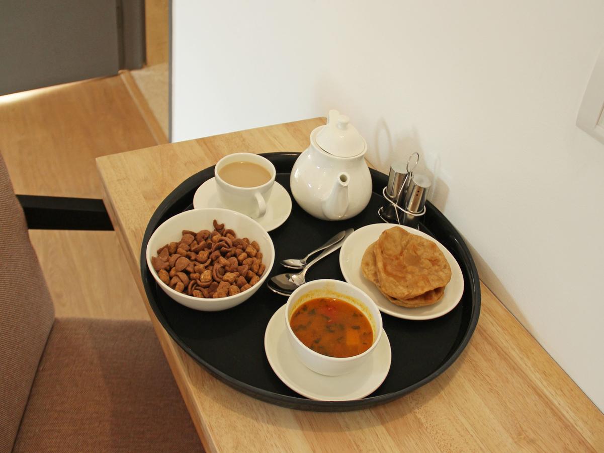 Oyo 11427 Hotel Kalyan أحمد أباد المظهر الخارجي الصورة